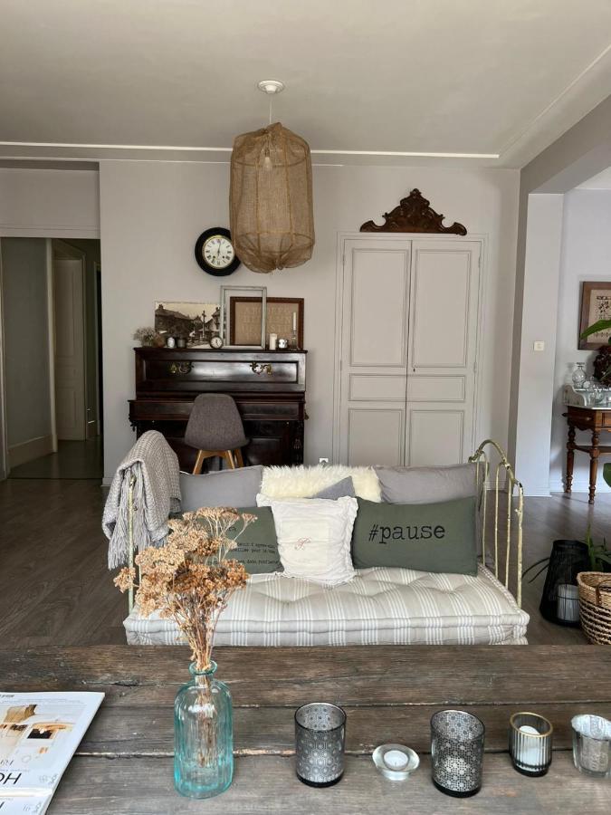 Les Chambres De Pauline Avec Spa Et Climatisation 阿尔贝维尔 外观 照片