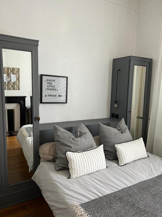 Les Chambres De Pauline Avec Spa Et Climatisation 阿尔贝维尔 外观 照片